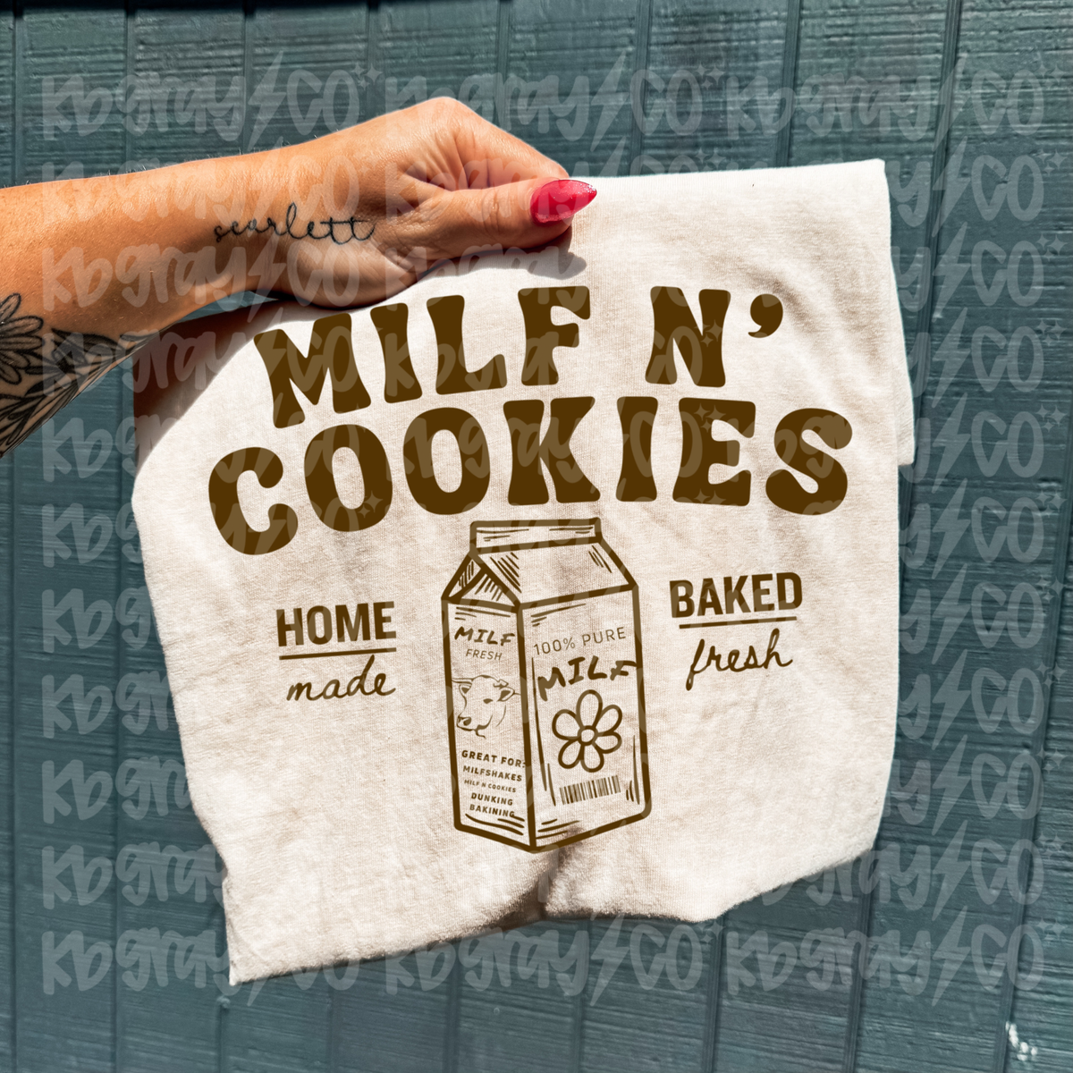 MILF ‘n Cookies